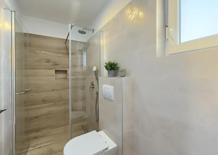 Leny By Istrabook Villa