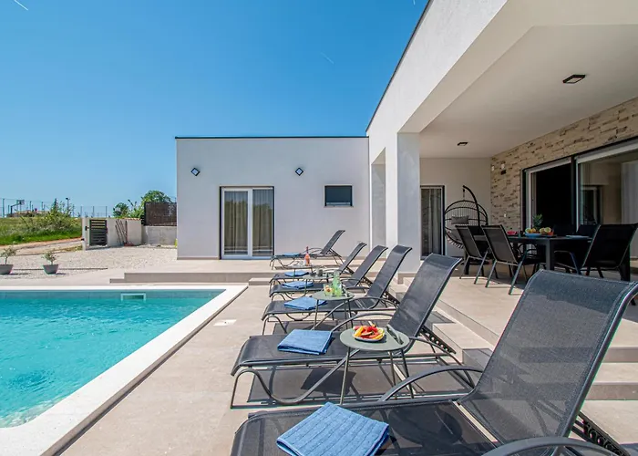 Leny By Istrabook Villa Vodnjan