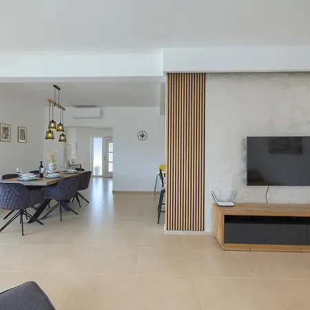 Leny By Istrabook Villa Vodnjan