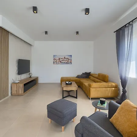 Villa Leny By Istrabook